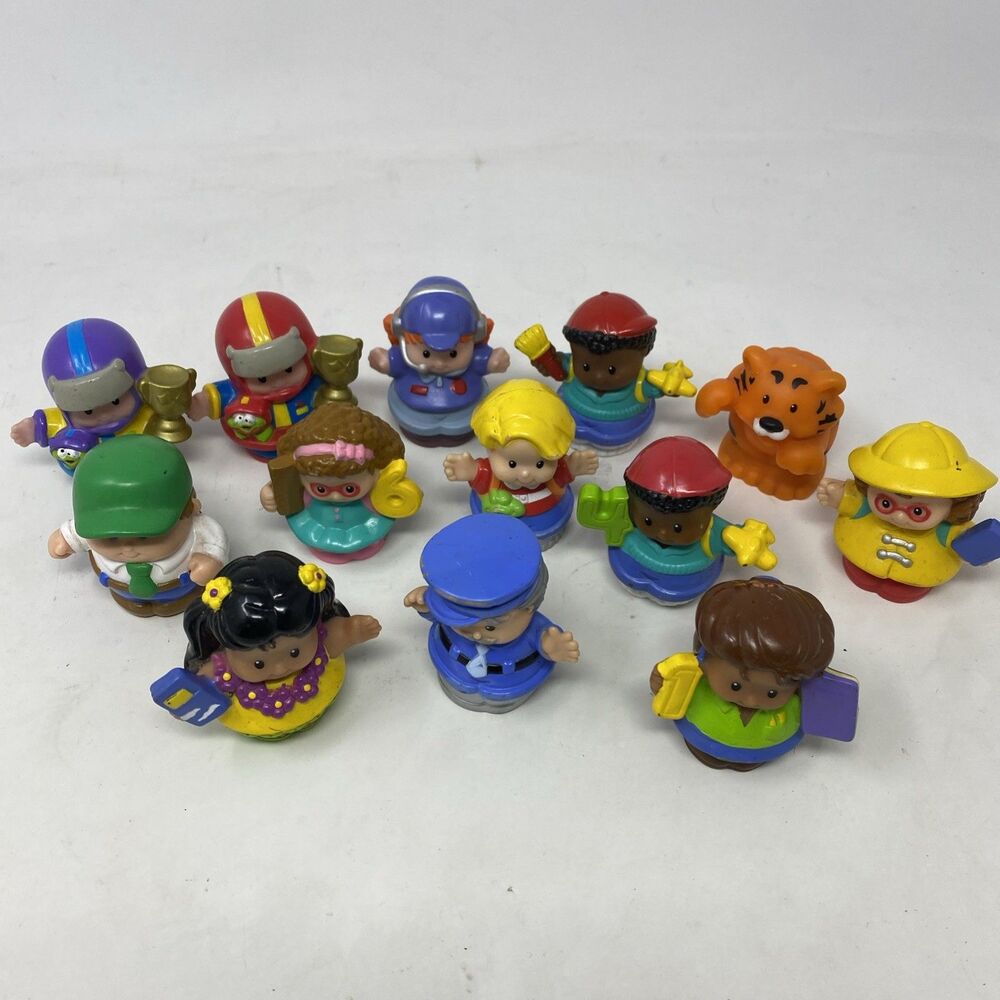 Early 2000s Fisher Price Little People Lot Figures Animals Lot 13